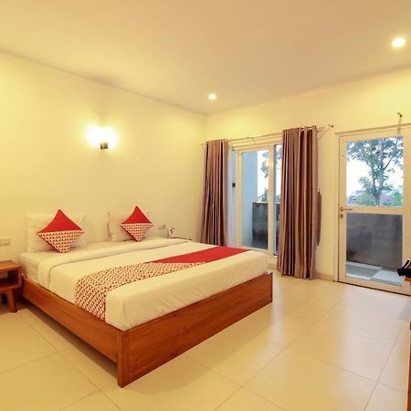Oyo 396 Tibrae Residence Syariah Lembang Exterior photo