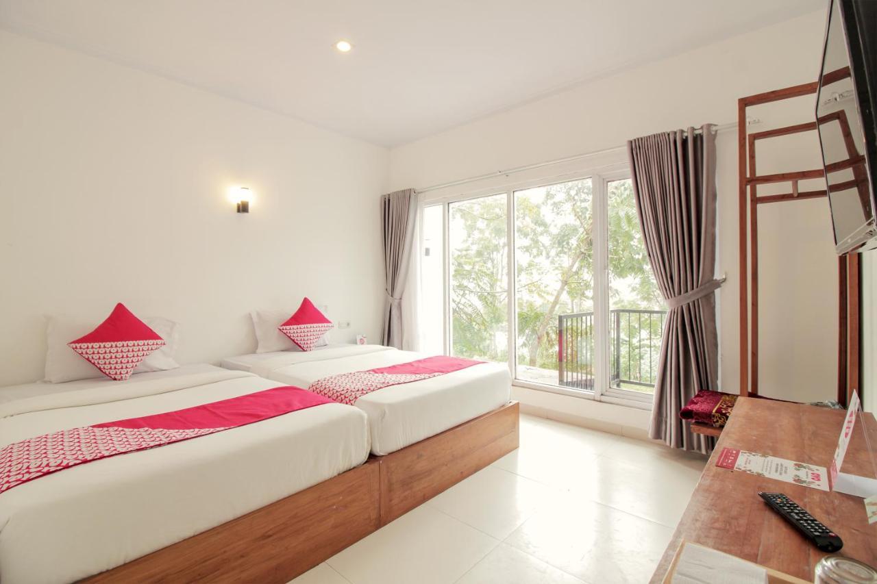 Oyo 396 Tibrae Residence Syariah Lembang Exterior photo
